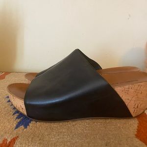 Black leather and cork mules from Chocolat Blu!